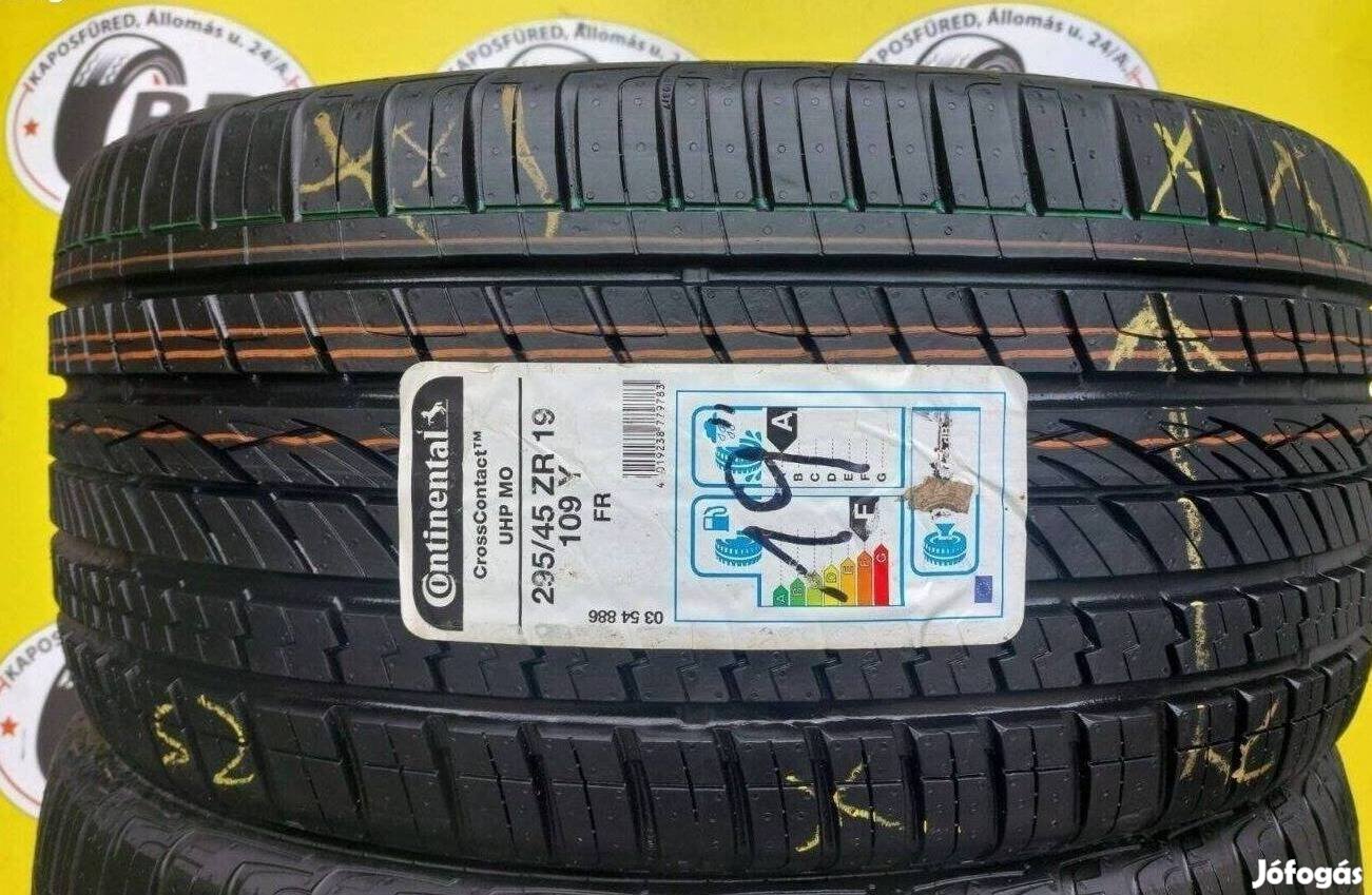 2db 295/45 r19 Continental Cross Contact,,Évjárat:2016 45000 Ft