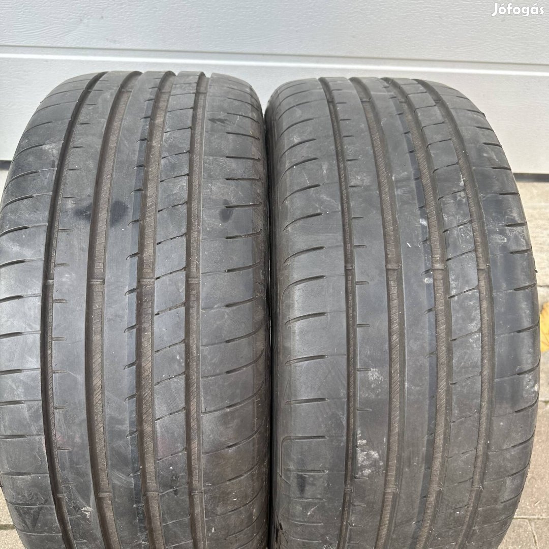 2db 6,5mm 245/40 R19 Goodyear nyári gumi  eladó!