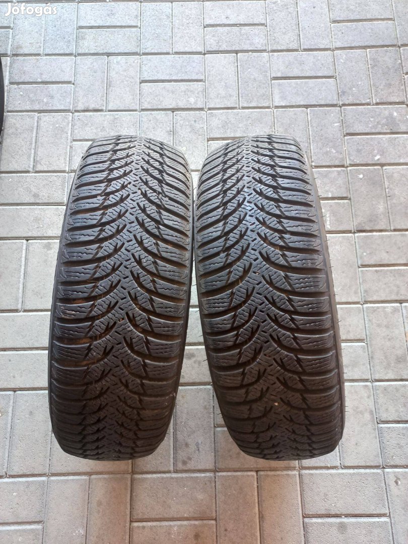2db 90%-os 175/65 R14 Kumho téli gumi