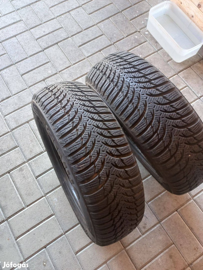 2db 90%-os 175/65 R14 Kumho téli gumi
