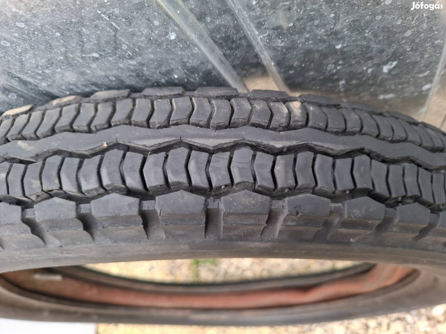 2db Használt 3.50-19 -es gumiabroncs belsővel együtt eladó