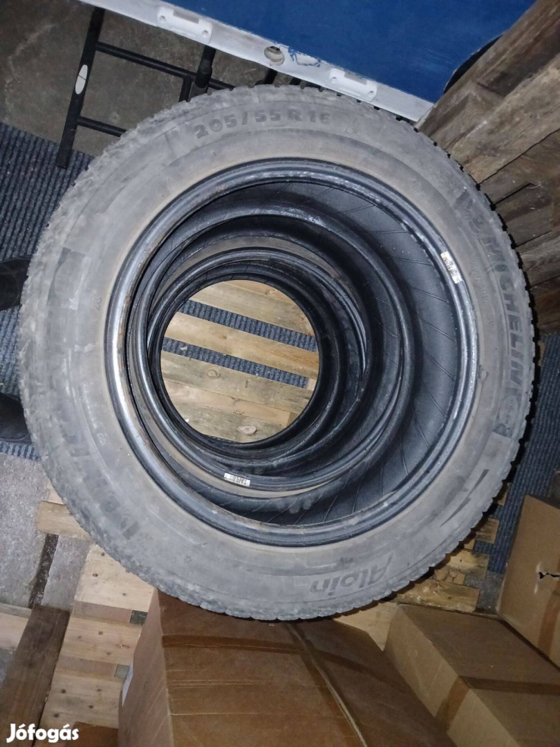 2db Michelin Alpin 205/55 r16 téli gumi téligumi kerék szett abroncs