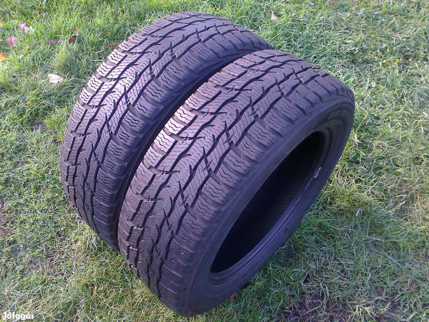 2db Nokian 215/60 R17 C-s téli