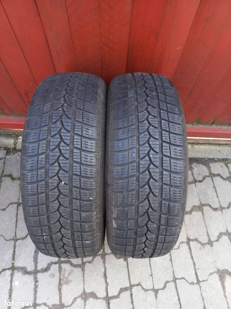 2db Sebring 205/60 R16 téli gumi