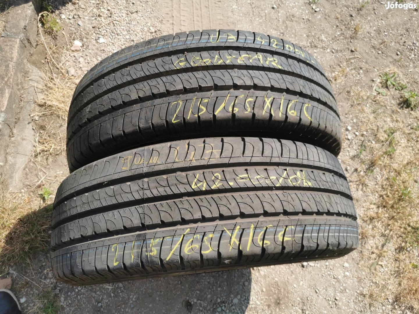 2db Új Goodyear 215/65 16C kisteher gumi eladó 