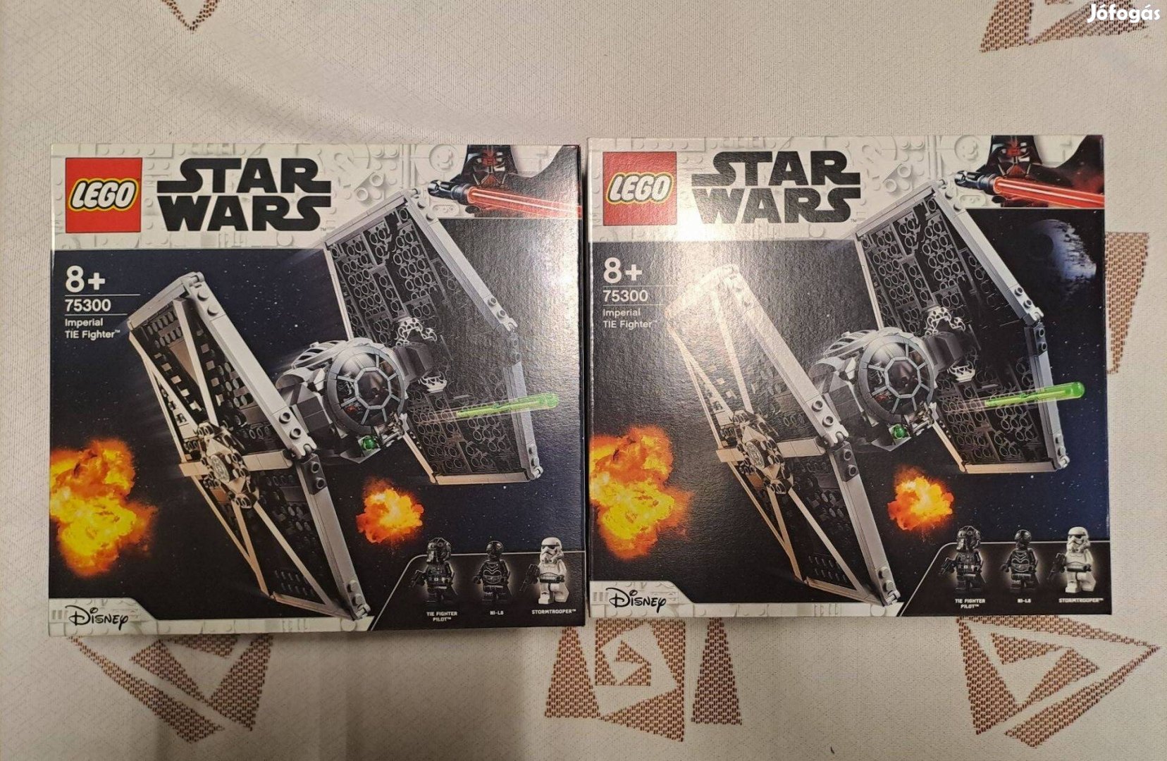 2db bontatlan Lego 75300 Tie Fighter