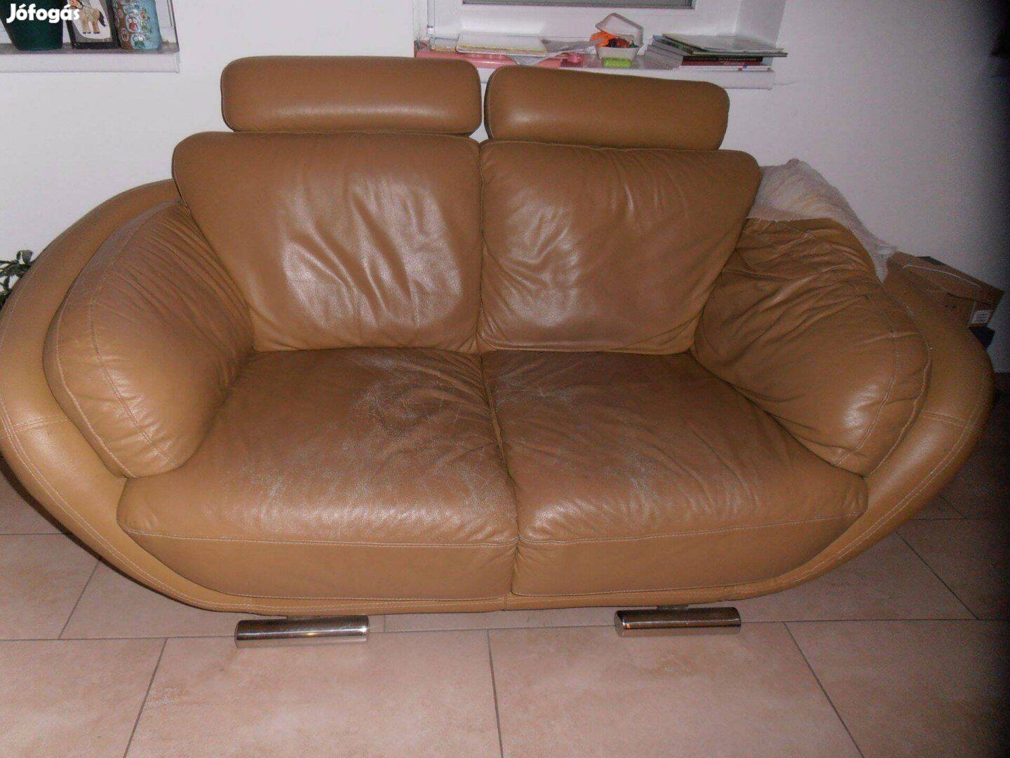 2db javitandó valódi bör kanapé 15.000Ft-ért ujpesten eladó!