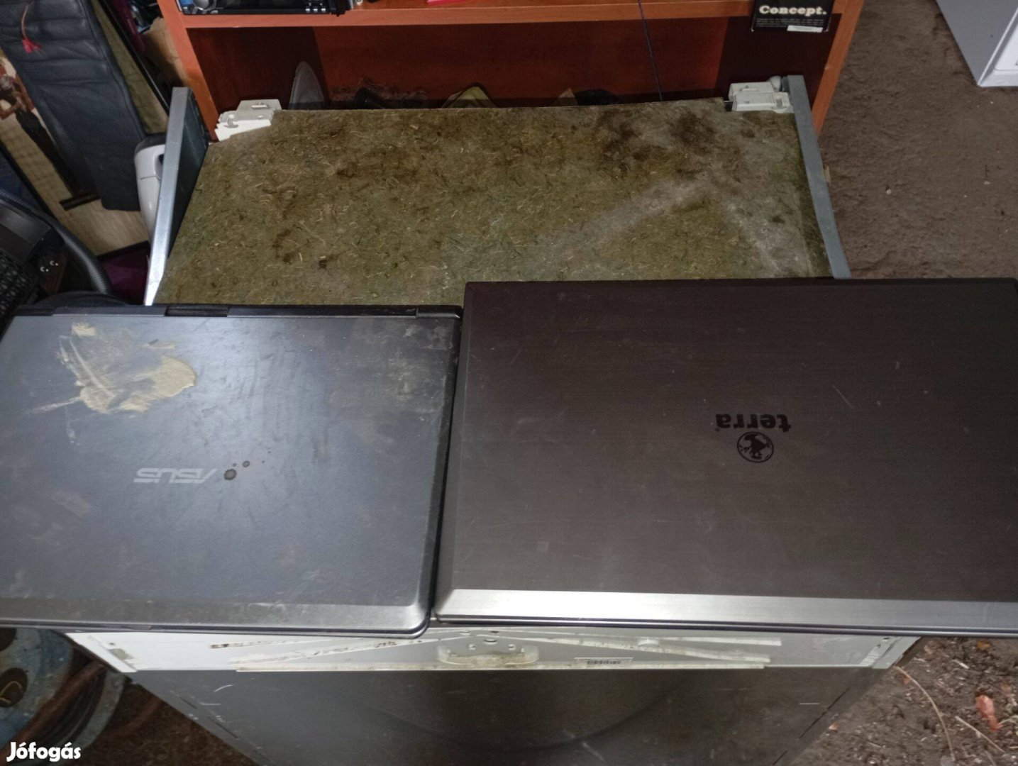 2db laptop eladó egyben