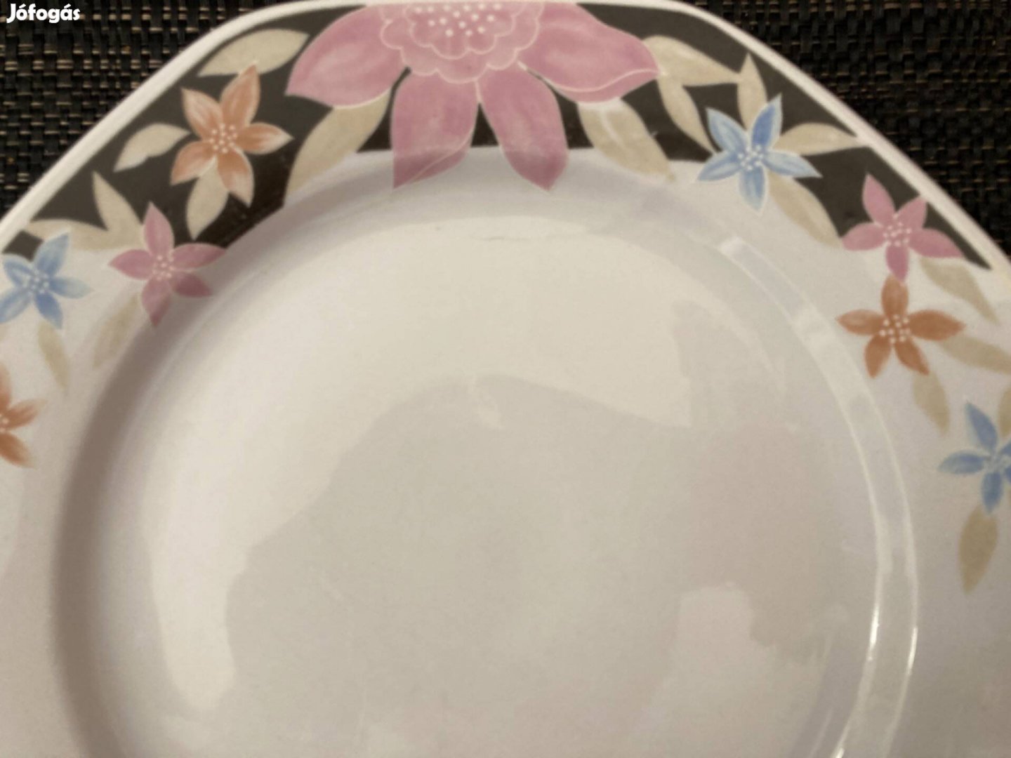 2db román porcelán virágos lapos nagy tányér egyben 1000Ft!