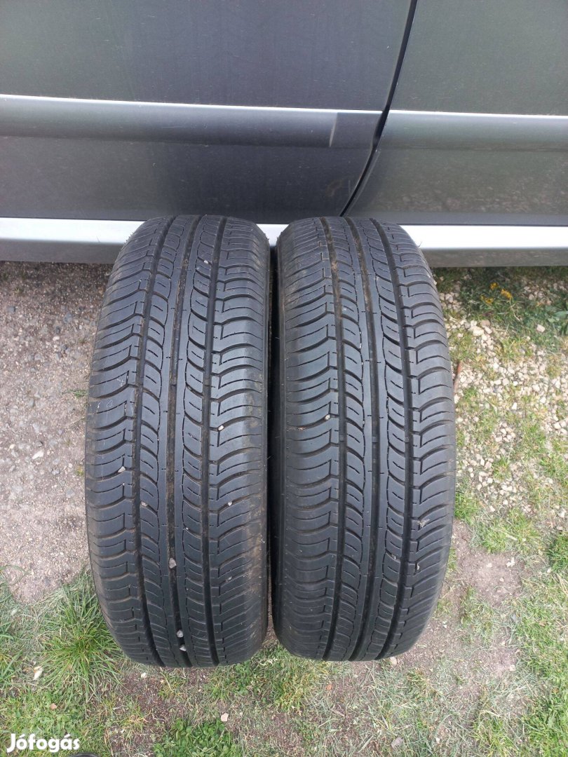 2db újszerű 175/65 R14 nyári gumi
