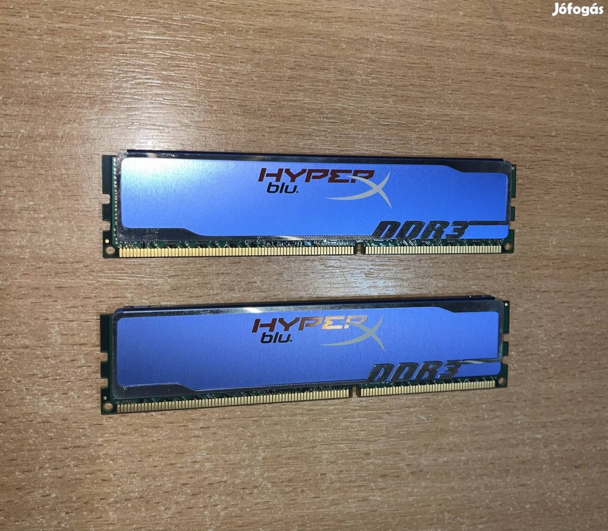 2x2 GB DDR3 Memória