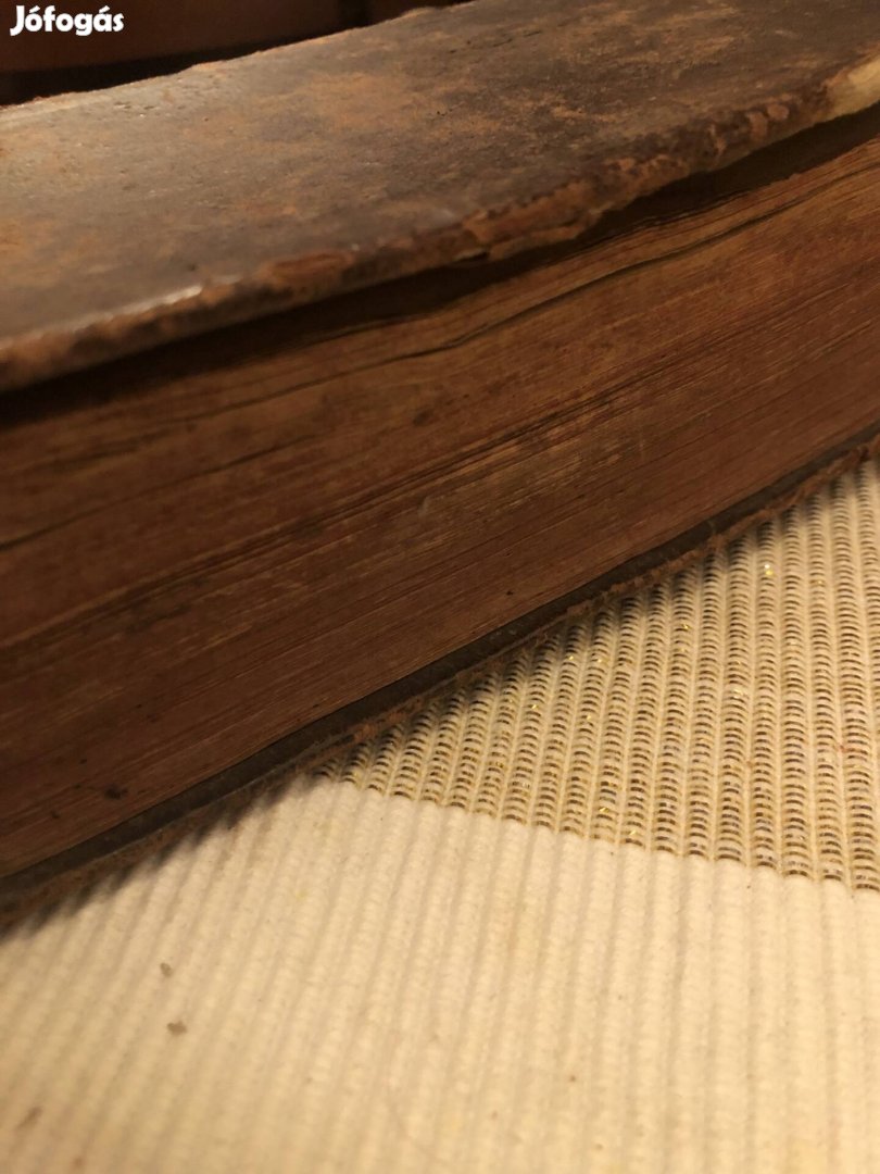 300 éves antik könyv ritkaság 
