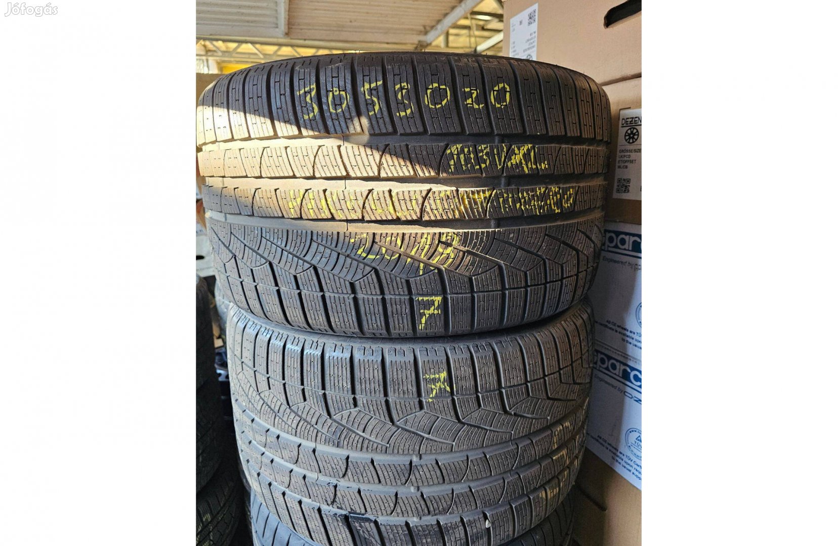 305/30R20 Pirelli Sottozero Használt téli gumi