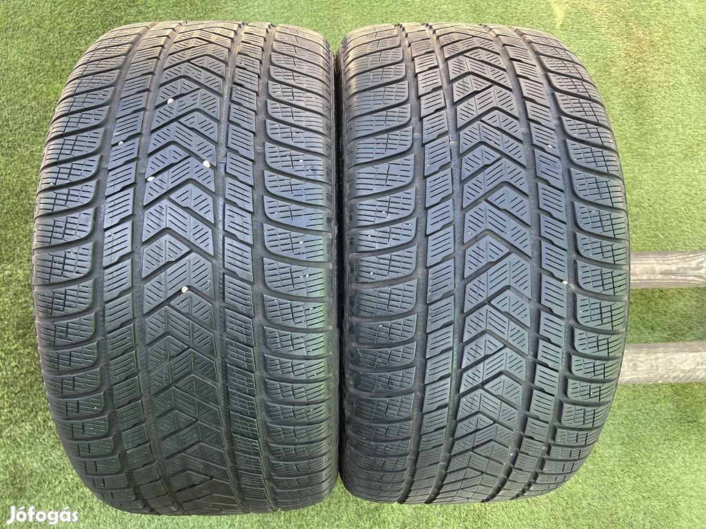 305/40 R20 Pirelli Scorpion téli gumi 5mm