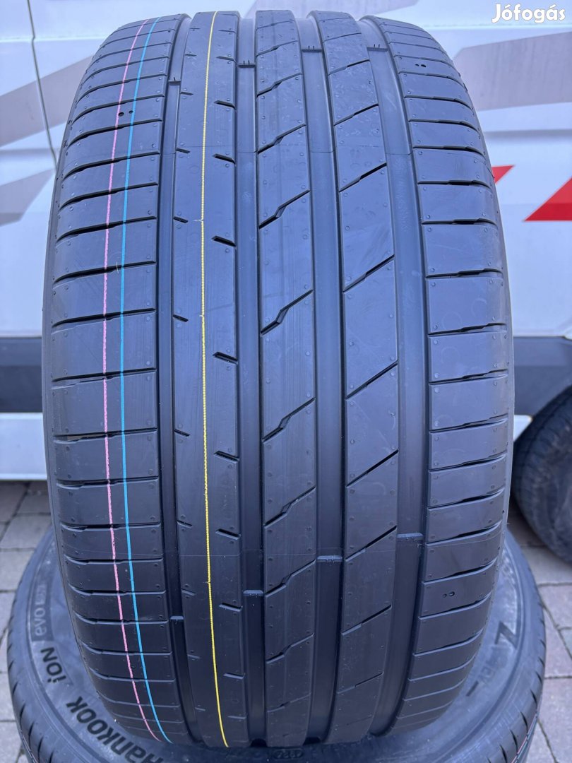 305/45 r20  305/45r20 új Hankook ion evo SUV nyári gumi