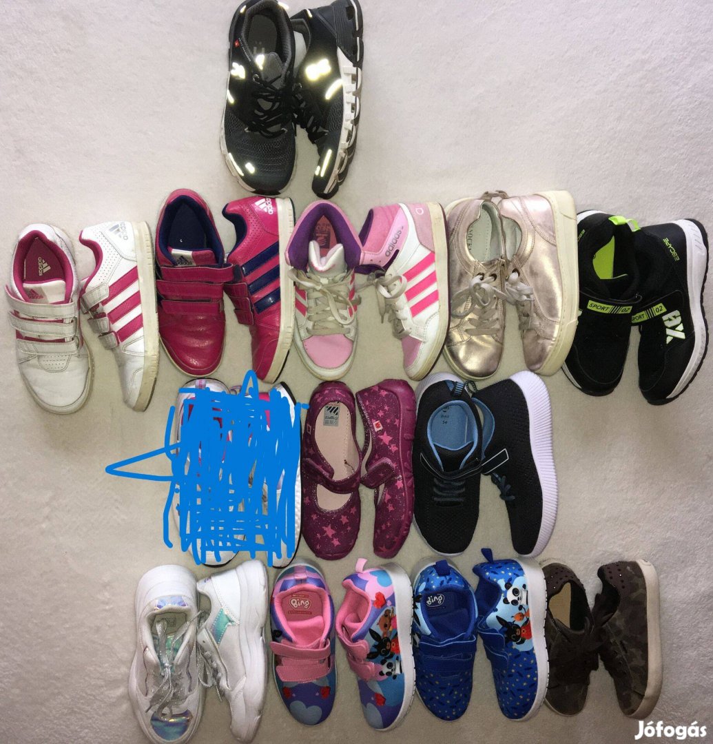 30,31,34,35,36 méretben fiú-lány márkás sport cipők hibátlanok vagy uj
