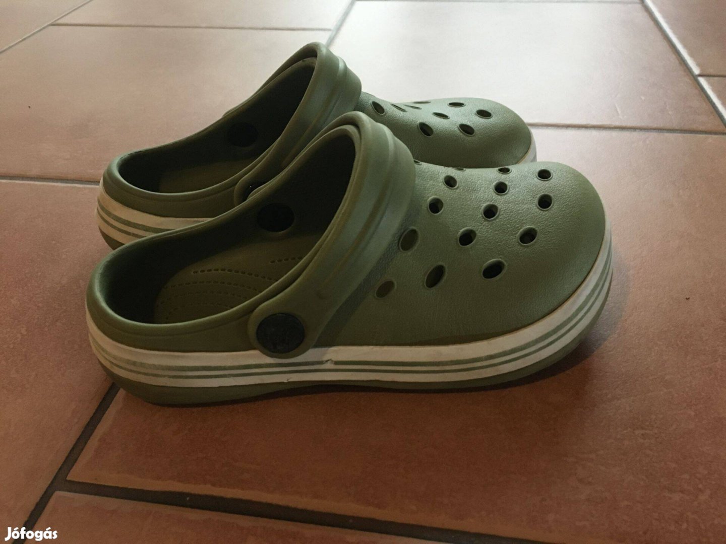30-31 méregzöld gumipapucs!