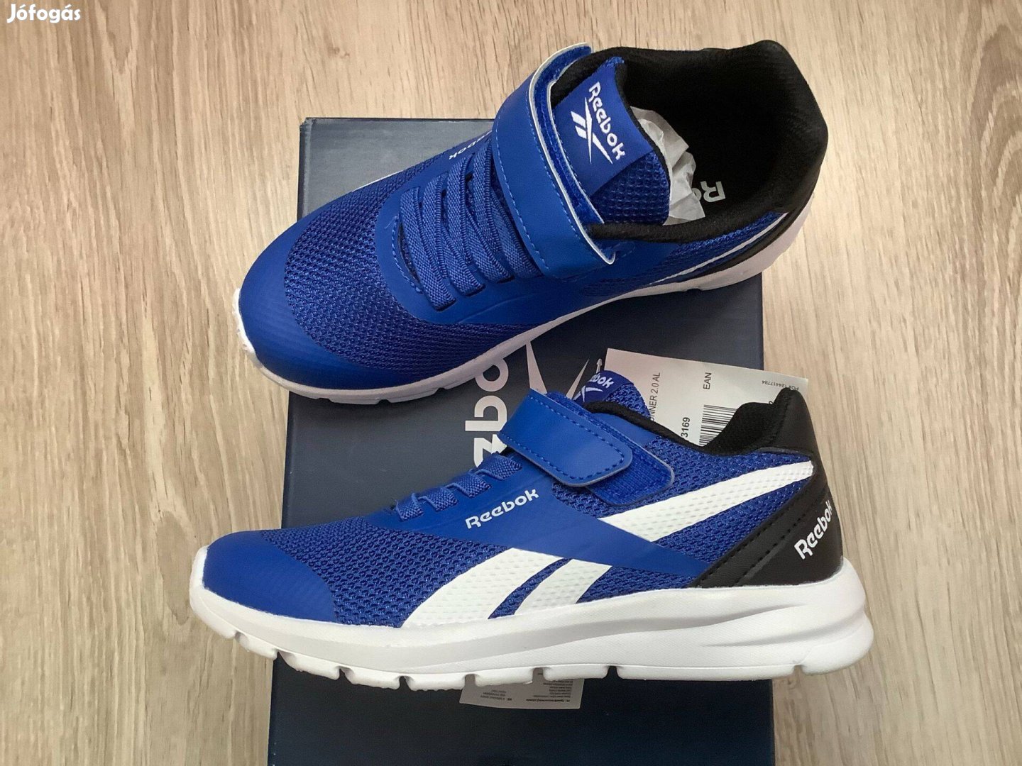 30 Reebok fiu cipő 18.5 cm bth új