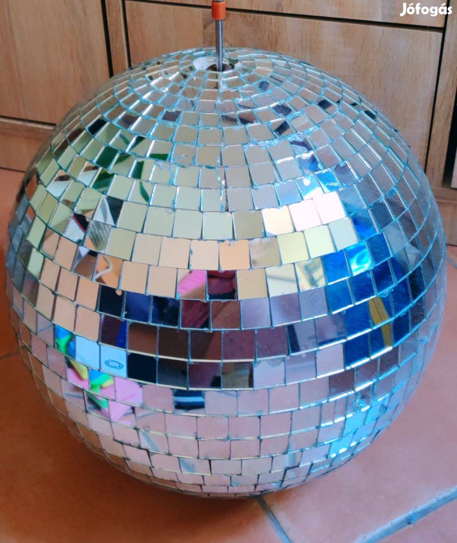 30 cm. átmérőjű disco gömb motoros forgatóval eladó