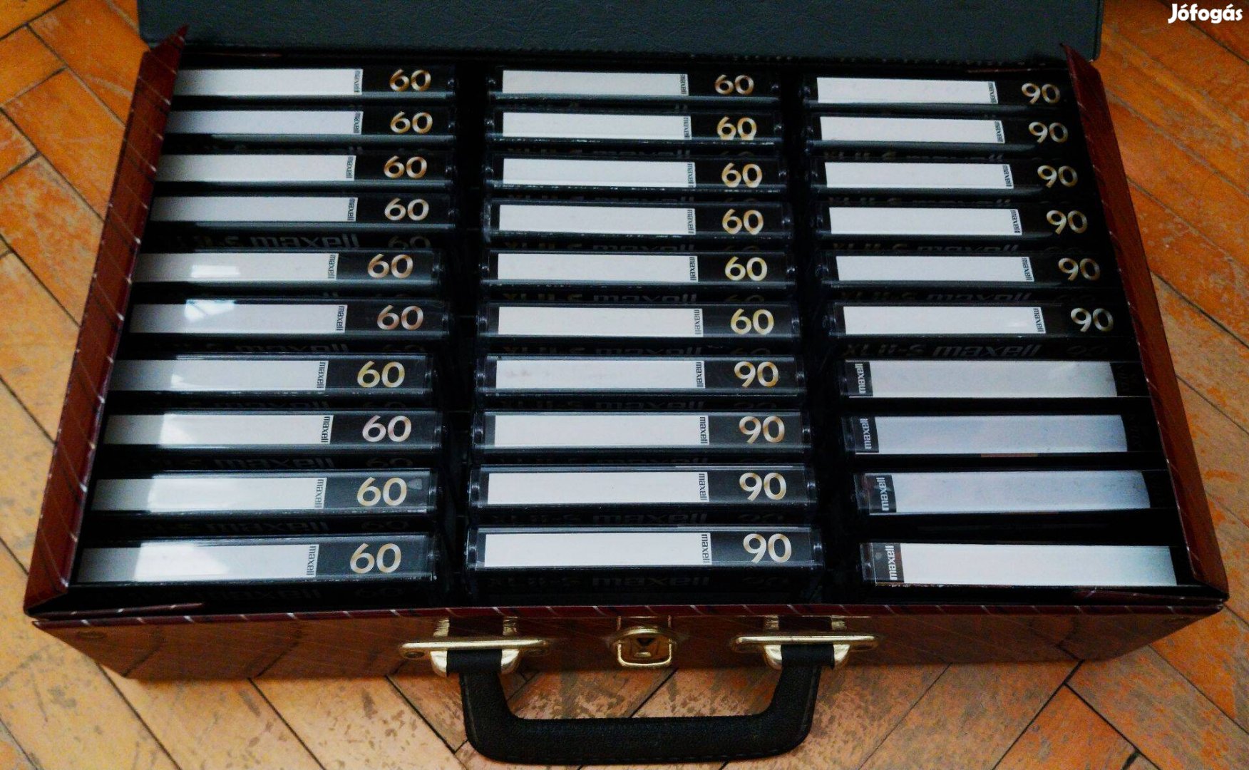 30 darab Maxell XL ll-S type ll chromos audio kazetta táskában!