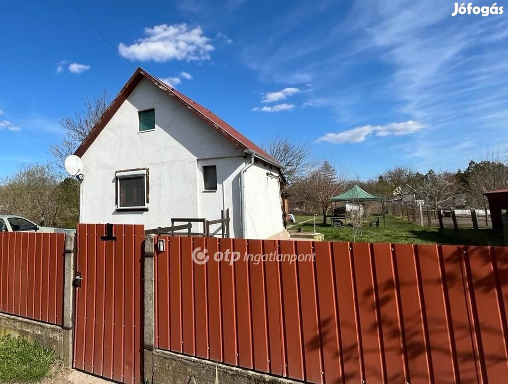30 nm-es ház eladó Debrecen