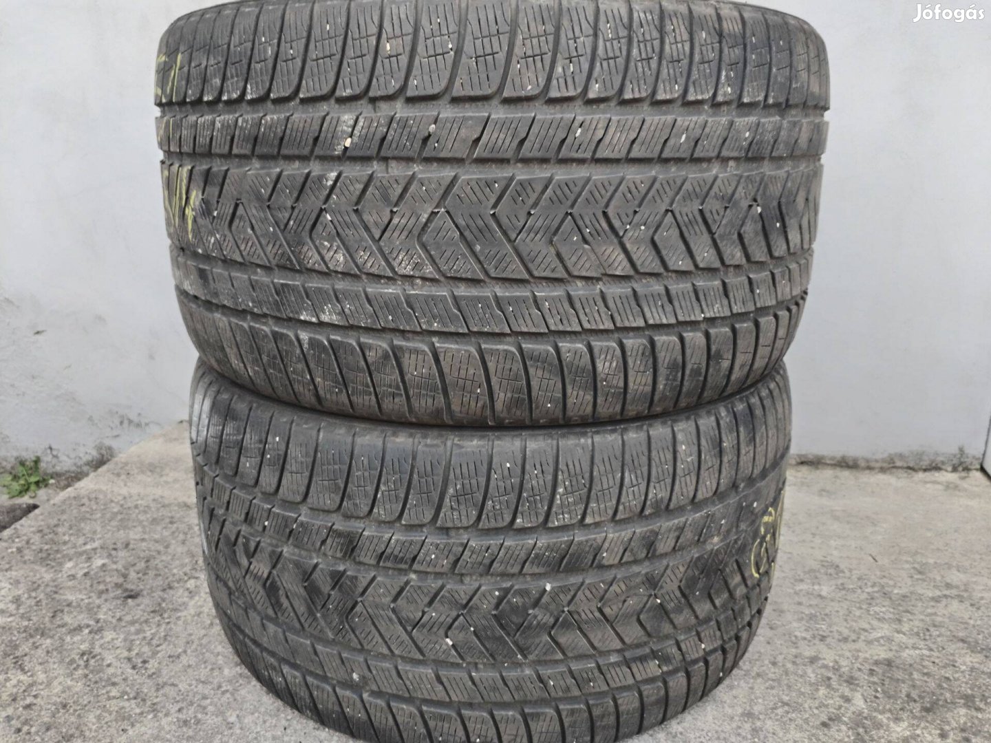 315 30 22 pirelli 315/30 R 22 téli gumi 2 db