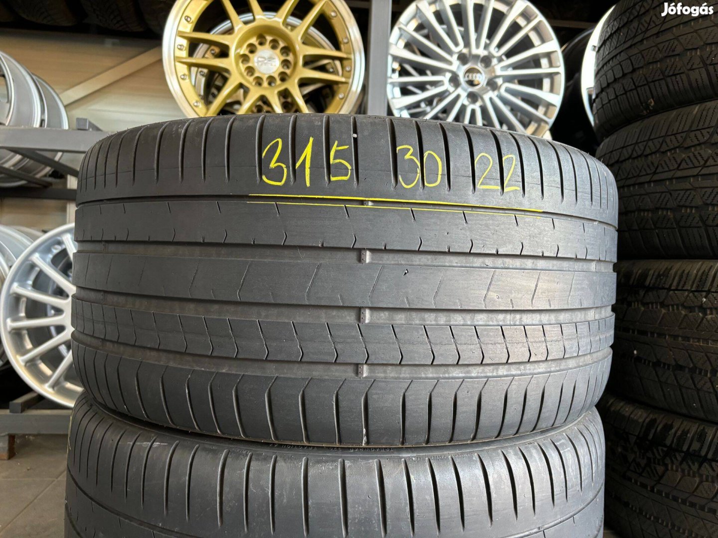 315/30 r22 Pirelli PZ4 nyárigumi 2db eladó 315/30r22