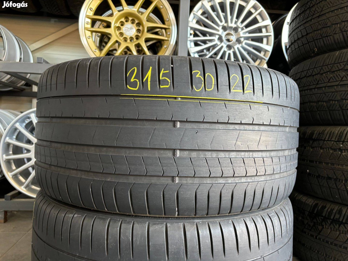 315/30 r22 Pirelli PZ4 nyárigumi 2db eladó 315/30r22