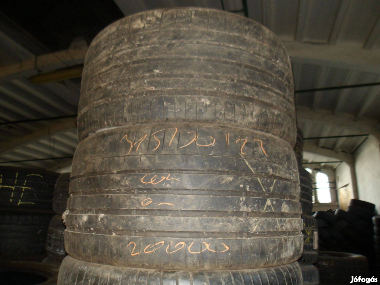 315/30r22 Continental nyári gumi ajándék szereléssel