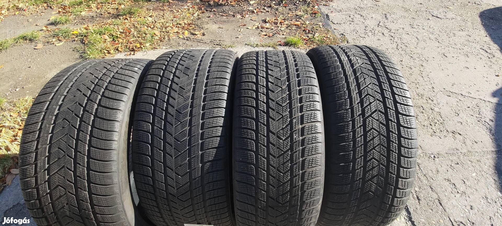 315/35 R22 Pirelli Scopion Winter újszerű téli gumiabroncsok