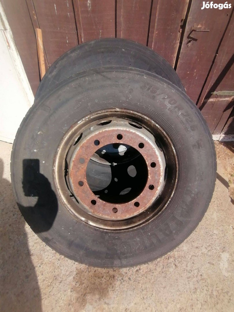 315/70 R22.5 pótkerék