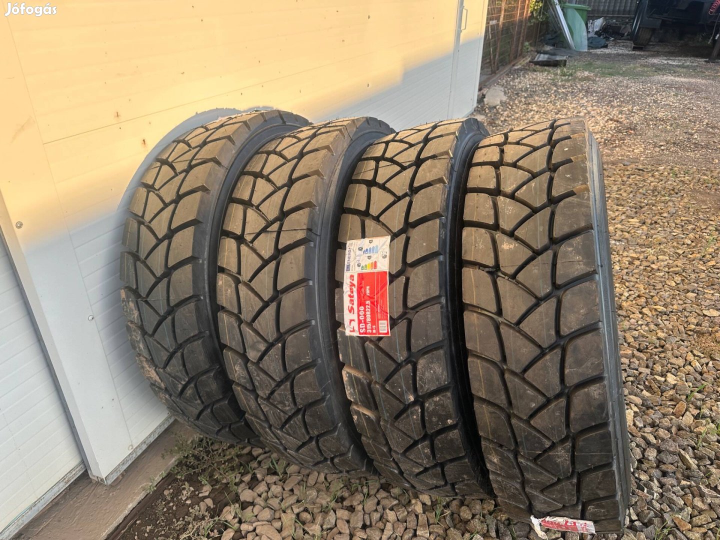315/80R22,5 Satoya sd066 ON+OFF Húzó Gumi