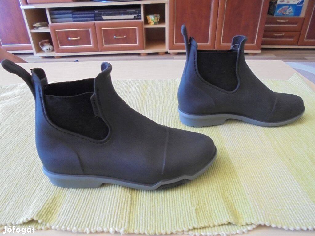 31-es Fouganza lány rövid szárú gumicsizma gumicipő