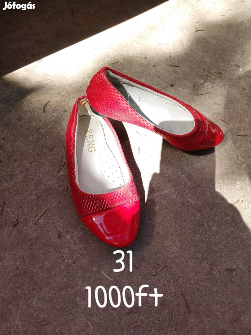 31 es kislány cipő