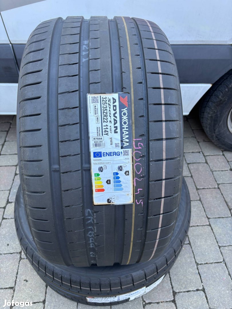 325/35 r22  325/35r22 Yokohama Advan Sport nyári gumi