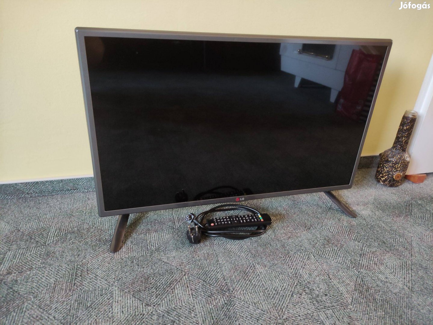 32" LG LED TV (82cm, Full HD, DVB-C,-T, USB, HDMI, EPG) eladó Baján