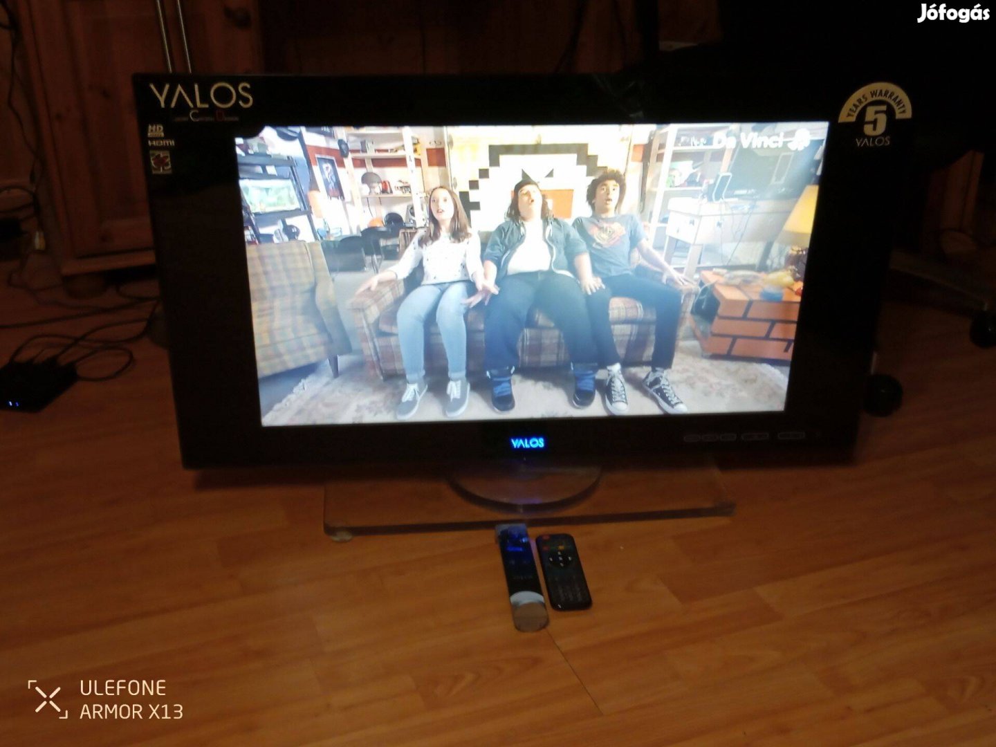 32" Yalos 32A LCD TV /hibás/ képátló:82cm