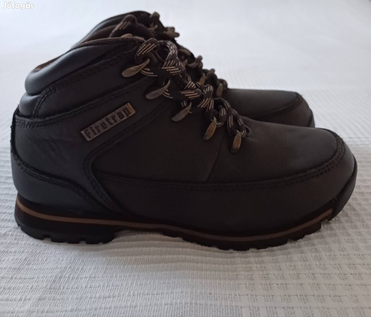 32-es Firetrap bakancs