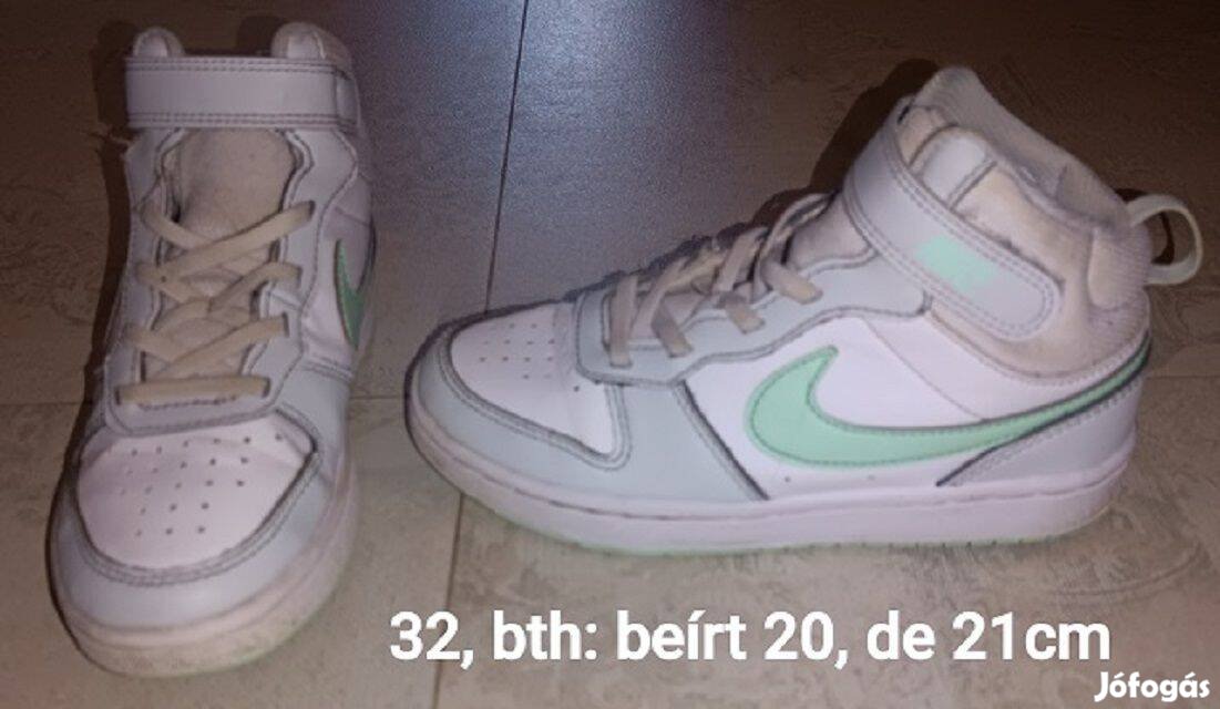 32 unisex magasszárú bőr Nike cipő