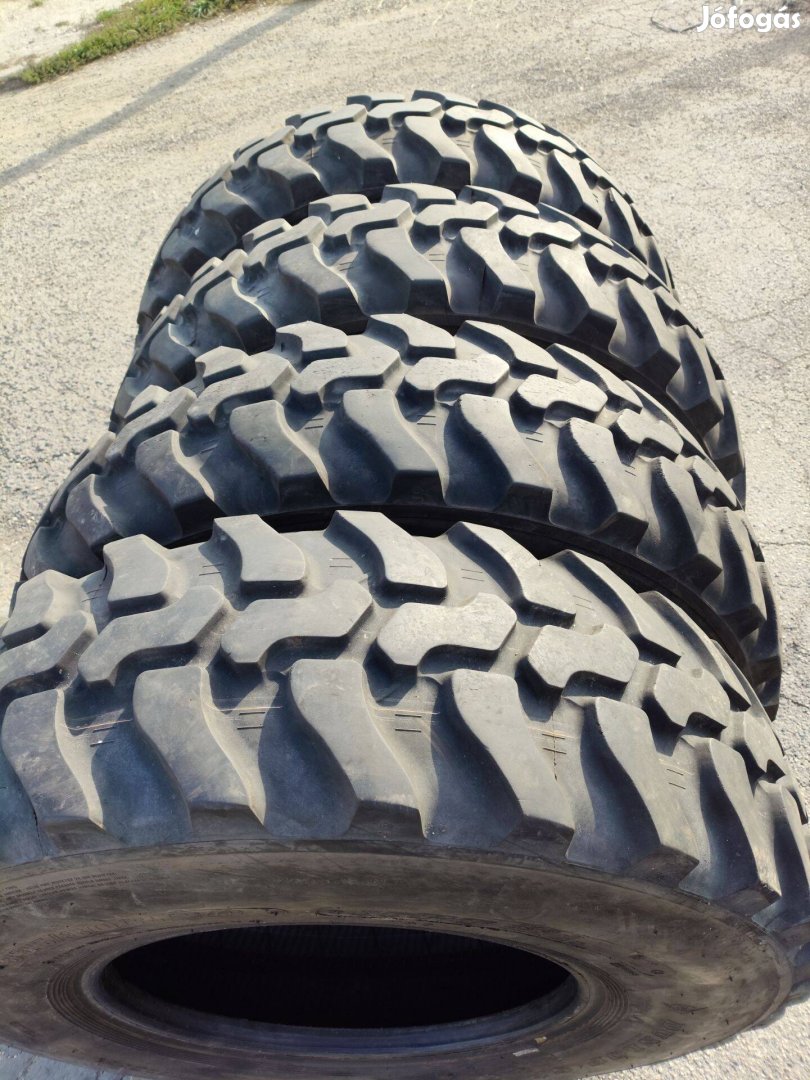 335 80 R20 használt Dunlop SP T9 rakodógép gumik 12.5R20