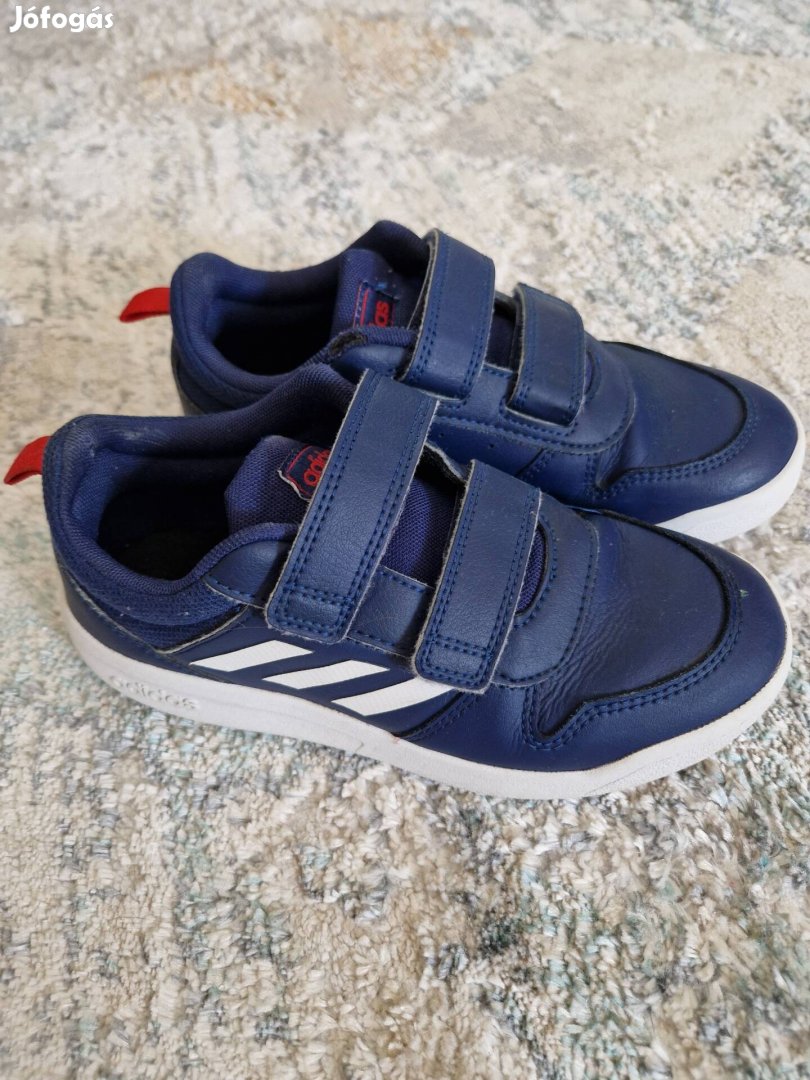 33 adidas cipő