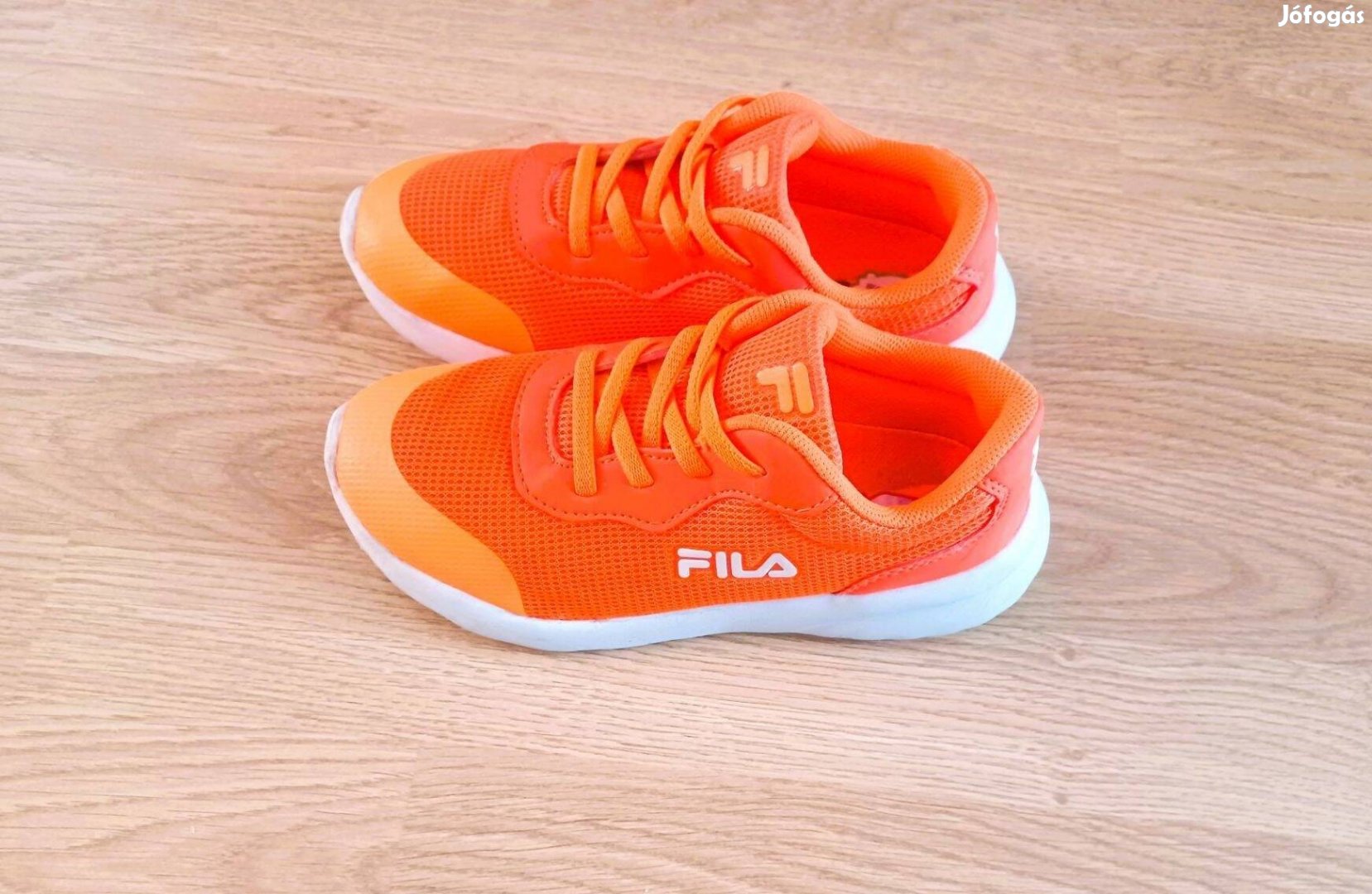 33 bth 20,5 Újszerű 1.kéz cuki Fila narancssárga sport cipő