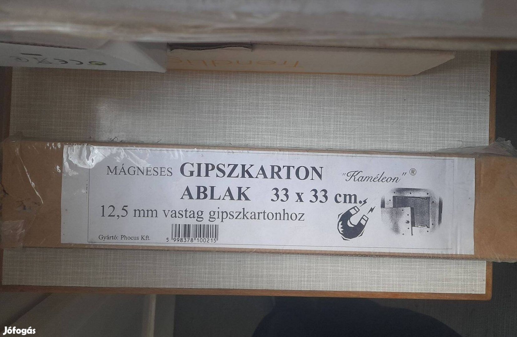 33x33 cm-es mágneses ablak gipszkartonhoz