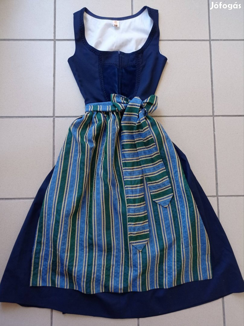 34/36 hosszú dirndl ruha köténnyel 