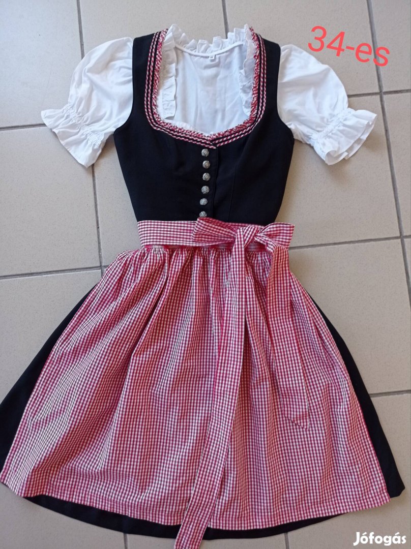 34-es dirndl ruha köténnyel 