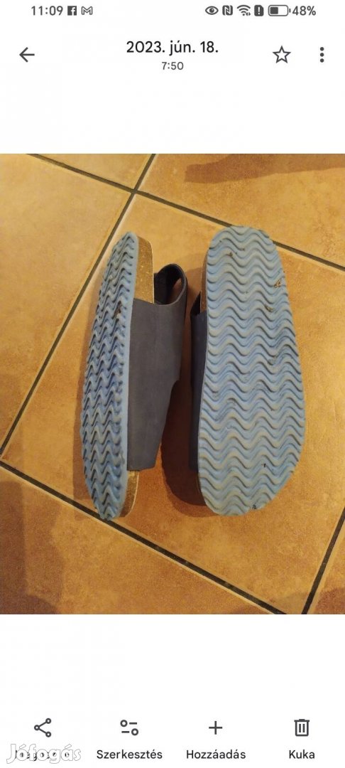 34-es fiú szandál