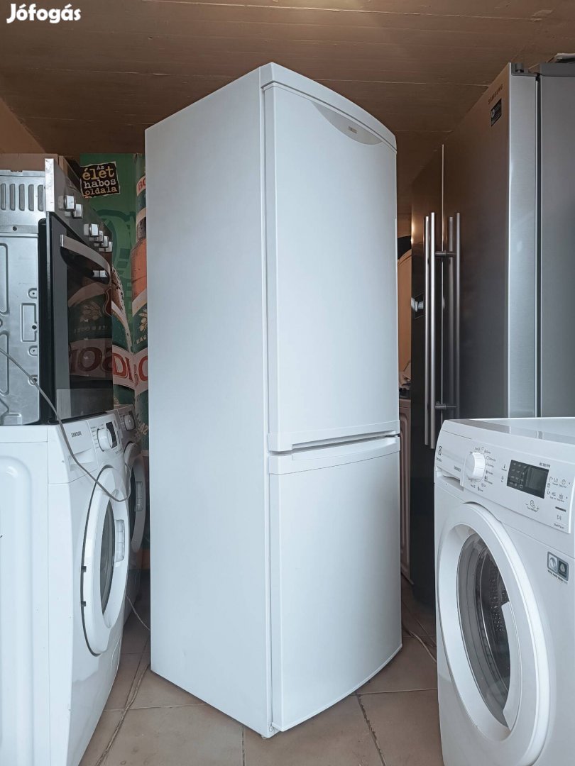 350l A Zanussi kifogástalan hűtőszekrény hűtőgép hűtő