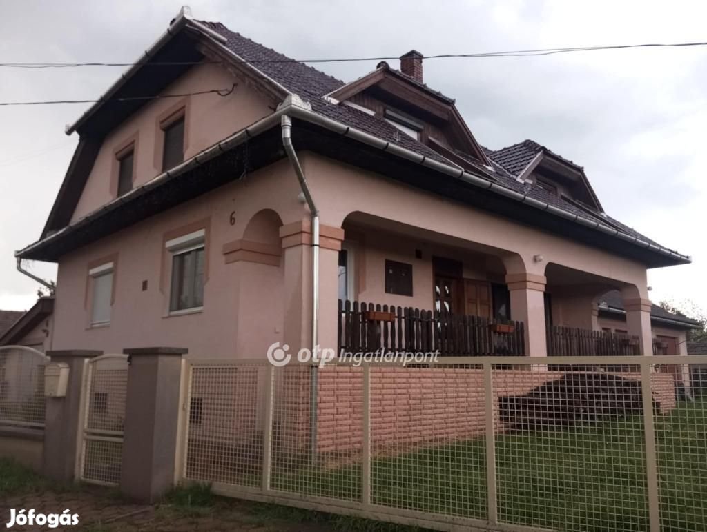355 nm-es ház eladó Egerlövő
