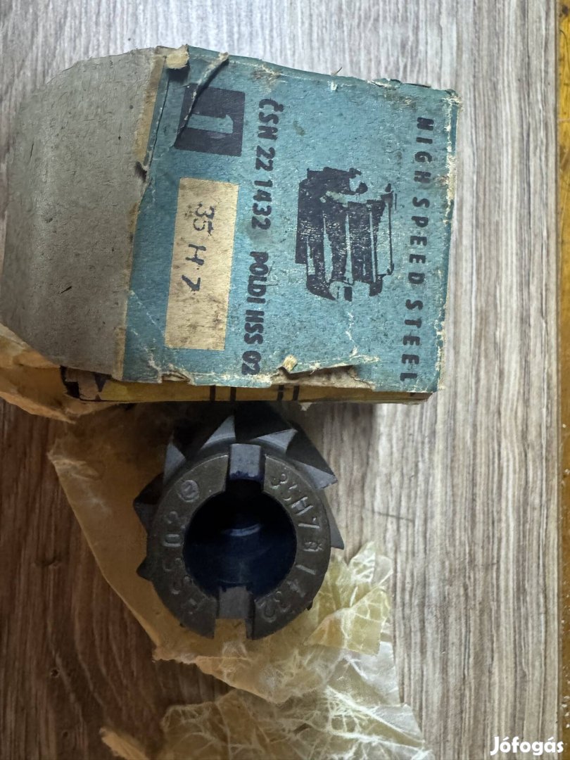 35H7 Feltűzhető Dörzsár