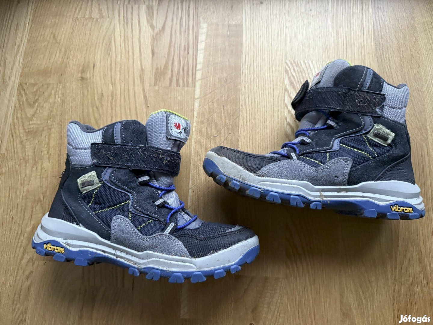 35 ös Elefanten gyerek csizma eladó fűzős tépőzáras 5000 Ft